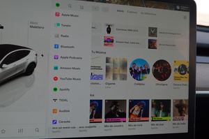 Tesla Model Y Gran autonomía Tracción integral 514cv - Foto 51