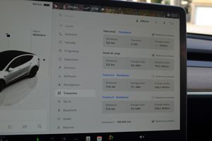 Tesla Model Y Gran autonomía Tracción integral 514cv - Foto 44