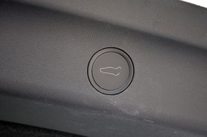 Tesla Model Y Gran autonomía Tracción integral 514cv - Foto 58