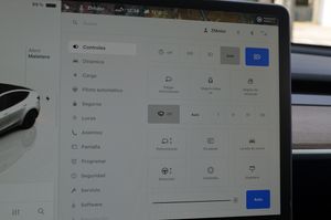 Tesla Model Y Gran autonomía Tracción integral 514cv - Foto 29