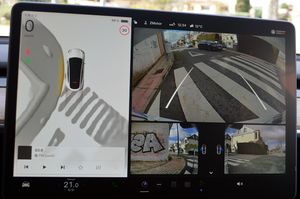 Tesla Model Y Gran autonomía Tracción integral 514cv - Foto 27