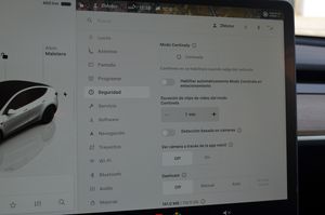 Tesla Model Y Gran autonomía Tracción integral 514cv - Foto 40