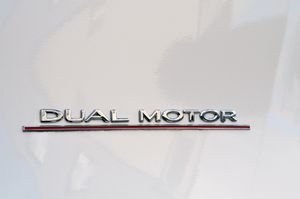 Tesla Model Y Gran autonomía Tracción integral 514cv - Foto 59