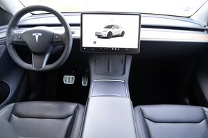 Tesla Model Y Gran autonomía Tracción integral 514cv - Foto 6
