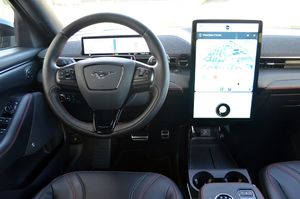 Ford Mustang Mach-E Premium AWD 258 kW (351 CV) Rango Extendido 99 kWh - Foto 13