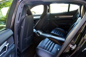 Porsche Panamera Turbo - Foto 8