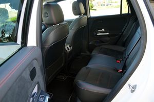 Mercedes EQA 250 190cv 66,5kWh AMG - Foto 8