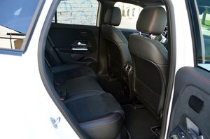 Mercedes EQA 250 190cv 66,5kWh AMG - Foto 11