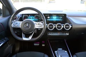 Mercedes EQA 250 190cv 66,5kWh AMG - Foto 13