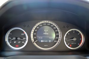 Mercedes Clase C C 220 CDI BlueEFFICIENCY Berlina Aut. 170cv - Foto 10