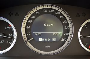 Mercedes Clase C C 220 CDI BlueEFFICIENCY Berlina Aut. 170cv - Foto 23