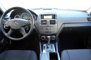 Mercedes Clase C C 220 CDI BlueEFFICIENCY Berlina Aut. 170cv - Foto 6