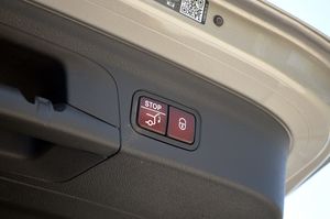 Mercedes Clase GLE 300d 4Matic AMG 272cv EQ-Boost - Foto 98