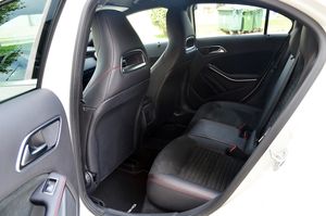 Mercedes Clase A A 200 d 7G-DCT 136cv AMG - Foto 8