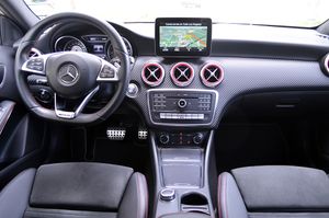 Mercedes Clase A A 200 d 7G-DCT 136cv AMG - Foto 6