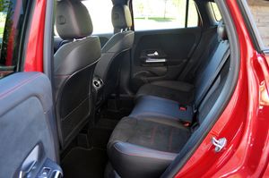 Mercedes GLA 200 d 8G-DCT 150cv - Foto 8