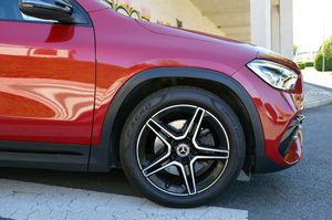 Mercedes GLA 200 d 8G-DCT 150cv - Foto 76