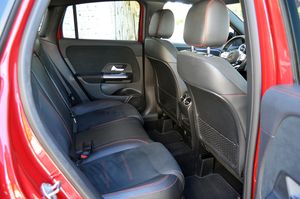 Mercedes GLA 200 d 8G-DCT 150cv - Foto 11