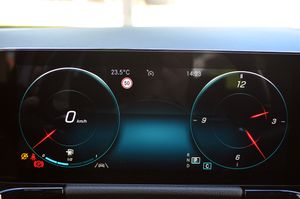 Mercedes GLA 200 d 8G-DCT 150cv - Foto 62