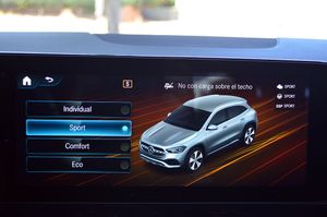 Mercedes GLA 200 d 8G-DCT 150cv - Foto 66