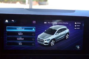 Mercedes GLA 200 d 8G-DCT 150cv - Foto 65
