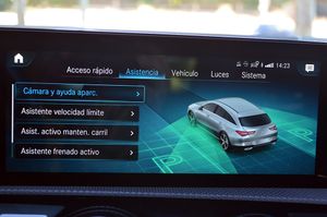 Mercedes CLA 200 d Shooting Brake 8G-DCT 150cv - Foto 45