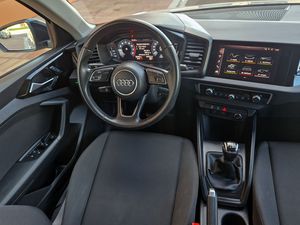 Audi A1  Sportback 25 TFSI 95CV. MT5 E6 MUY BUEN ESTADO, POCOS KM. Y MUCHO EQUIPAMIENTO  - Foto 11