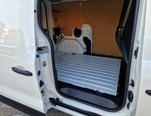 Renault Express CONFORT 1.5 BLUE DCI 95CV.  6 VELOCIDADES MUY BUEN ESTADO   - Foto 20