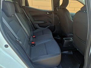 Renault Clio INTENS TCE 100CV. GLP  HÍBRIDO, MUY BUEN ESTADO Y MUY EQUIPADO  - Foto 19