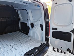 Renault Express EXPRESS ADVANCE 1.5 DCI 95CV. MT6 E6D MUY BUEN ESTADO Y MUY EQUIPADO  - Foto 17
