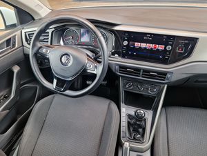 Volkswagen Polo ADVANCE 80CV.  E6 MUY BUEN ESTADO Y MUCHO EQUIPAMIENTO  - Foto 11