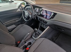 Volkswagen Polo ADVANCE 80CV.  E6 MUY BUEN ESTADO Y MUCHO EQUIPAMIENTO  - Foto 10