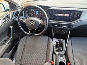 Volkswagen Polo ADVANCE 80CV.  E6 MUY BUEN ESTADO Y MUCHO EQUIPAMIENTO  - Foto 11