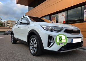 Kia Stonic 1.2 DPI 84CV. CONCEPT MUY BUEN ESTADO Y POCOS KM.  - Foto 2