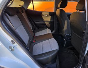 Kia Stonic 1.2 DPI 84CV. CONCEPT MUY BUEN ESTADO Y POCOS KM.  - Foto 16