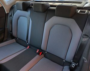 Seat Arona TSI 115CV. STYLE EDITION ECO E6 MUY BUEN ESTADO Y MUY EQUIPADO  - Foto 17