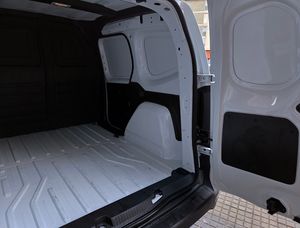 Renault Kangoo Furgon 1.5 BLUE DCI 95CV. IMPECABLE, GARANTIA OFICIAL RENAULT  - Foto 17