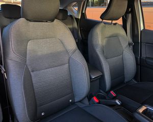 Renault Captur INTENS TCE 90CV. MUY EQUIPADO Y POCOS KM.  - Foto 16