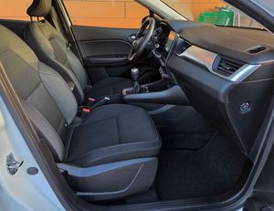 Renault Captur INTENS TCE 90CV. MUY EQUIPADO Y POCOS KM.  - Foto 12