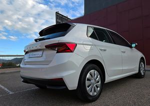 Skoda Fabia MPI 80CV. ACTIVE IMPECABLE Y POCOS KM.  - Foto 5