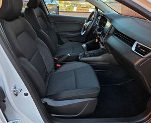 Renault Clio EQUILIBRE BLUE Dci 100CV.  POCOS KM Y MUY EQUIPADO  - Foto 12