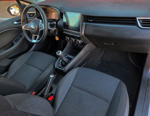 Renault Clio EQUILIBRE BLUE Dci 100CV.  POCOS KM Y MUY EQUIPADO  - Foto 10