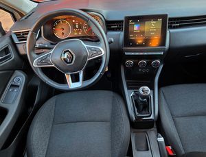 Renault Clio EQUILIBRE BLUE Dci 100CV.  POCOS KM Y MUY EQUIPADO  - Foto 11