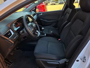 Renault Clio EQUILIBRE BLUE Dci 100CV.  POCOS KM Y MUY EQUIPADO  - Foto 14