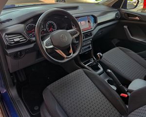 Volkswagen T-Cross TSI 95CV. ADVANCE E6 MUY EQUIPADO Y MUY POCOS KM.  - Foto 11