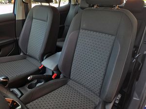 Volkswagen T-Cross TSI 95CV. ADVANCE E6 MUY EQUIPADO Y MUY POCOS KM.  - Foto 13