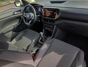 Volkswagen T-Cross ACTIVE TSI 110CV. E6 MUY BUEN ESTADO Y MUY EQUIPADO  - Foto 8