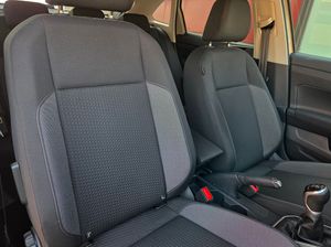 Volkswagen Taigo TSI 110CV. LIFE MUY BUEN ESTADO Y MUCHO EQUIPAMIENTO  - Foto 16