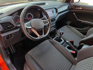 Volkswagen T-Cross Advance 1.0 TSI 70 kW MUY BUEN ESTADO Y MUCHO EQUIPAMIENTO  - Foto 13