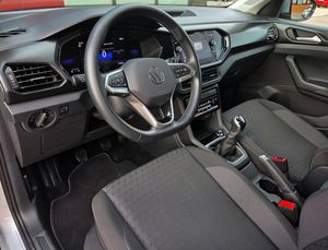 Volkswagen T-Cross TSI 95CV. ADVANCE E6 MUY BUEN ESTADO Y MUY EQUIPADO  - Foto 13